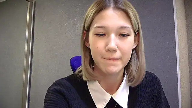 lilXdomiii online show from April 21, 12:01 pm