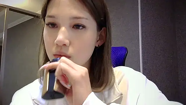 lilXdomiii online show from April 27, 9:50 am