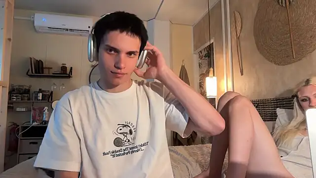 twl8vibe online show from April 27, 6:16 pm