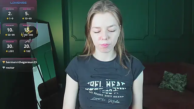  Tina Tayllor  online show from March 31, 9:48 pm