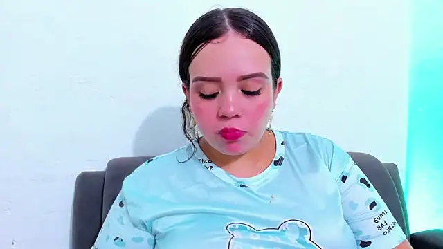 Emely pregnantt online show from March 10, 8:40 am