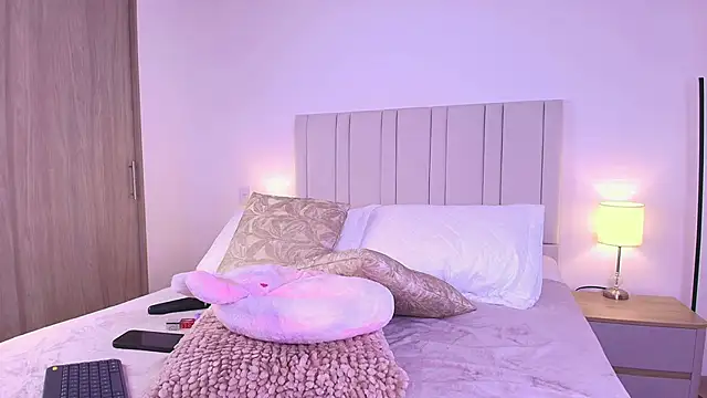 Anna-Lynn online show from April 22, 2:52 am