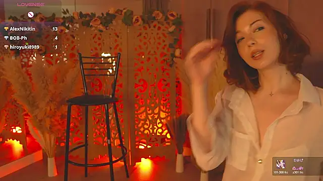 VivanWestwood online show from April 18, 7:58 pm