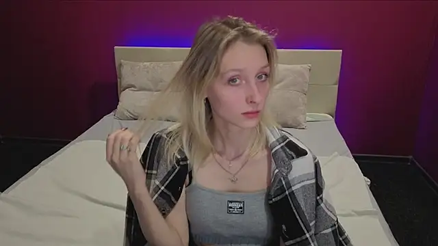 Akiro Kim7 online show from February 4, 2:47 am