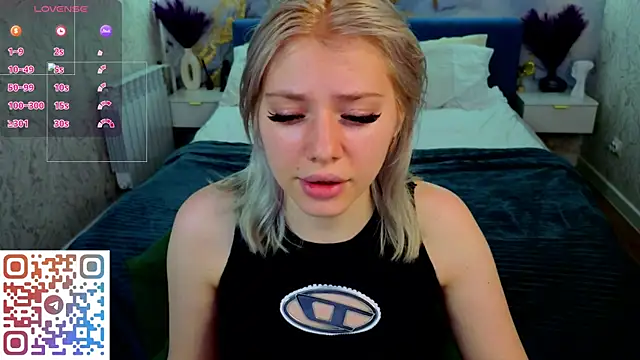 Kate Krose online show from April 28, 8:18 am