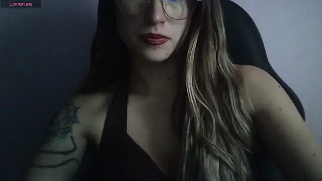 Tifanny 0a online show from April 22, 10:51 pm