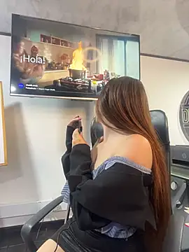 Sweet bellaa  online show from April 22, 6:43 am