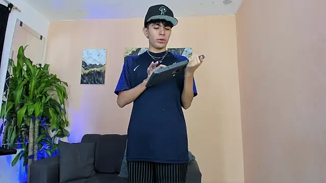 DesiresOfOlympus  online show from March 25, 8:56 pm