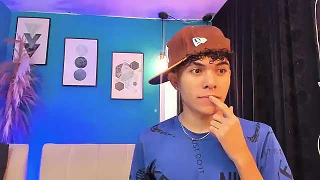 DesiresOfOlympus  online show from February 8, 12:09 pm