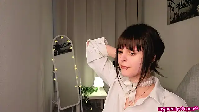 michelewild online show from February 15, 1:32 pm