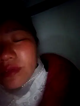 quynhbupbe11 online show from March 11, 3:58 pm