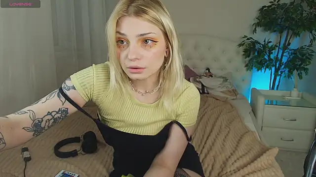 AvaSun online show from March 18, 11:53 pm