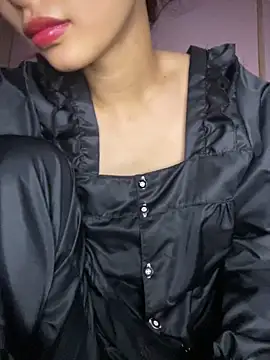 siting00 online show from April 19, 6:46 am