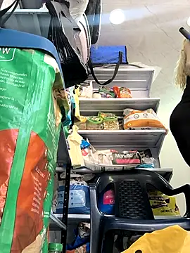  luisaeliza  online show from April 1, 3:53 pm