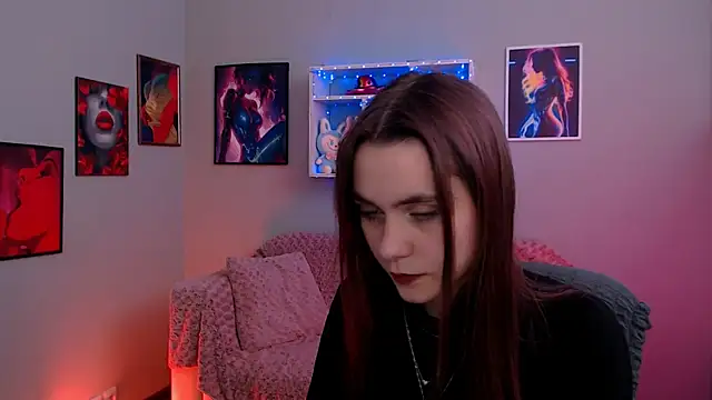 laurenmurrr online show from April 29, 12:30 pm