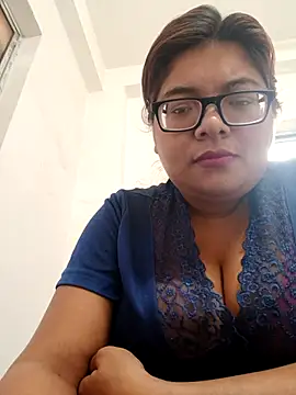 Elie Hallway online show from April 9, 2:25 am