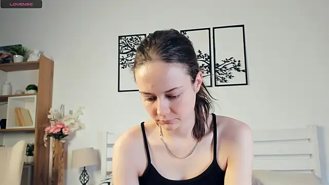 MalvinaTrafford online show from April 23, 8:11 pm