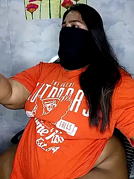 Cute G online show from April 24, 7:05 pm