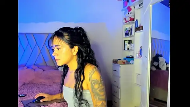  Cute gabyyy online show from February 5, 9:18 pm