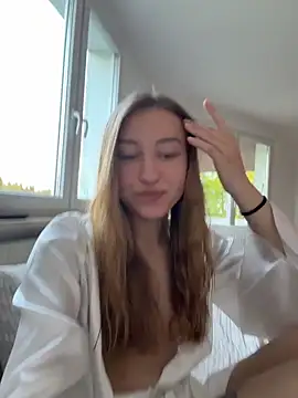 romyxxs online show from April 26, 6:05 pm