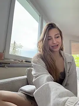 romyxxs online show from April 25, 5:54 pm