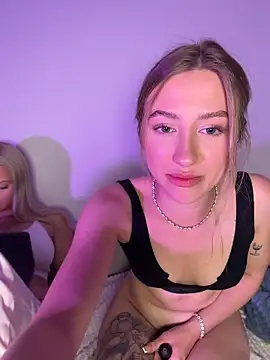 romyxxs online show from June 10, 9:46 pm