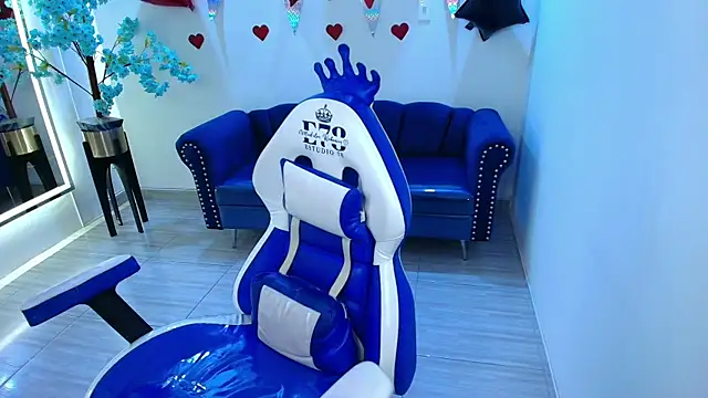 Madisson pitman online show from February 24, 7:45 pm