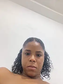 LIA PARKERR online show from April 25, 4:04 am