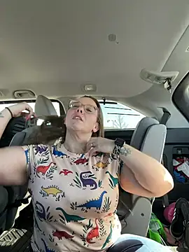 lickablelynn87 online show from March 9, 4:32 pm