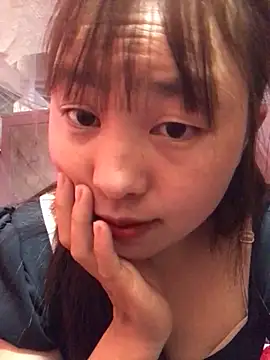 honeyyy110 online show from March 3, 1:44 am