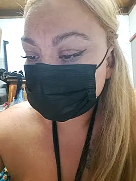 tuhardsexy online show from May 10, 1:40 am
