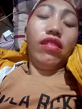 hot-luna- online show from February 10, 10:02 pm