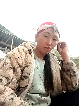 hot-luna- online show from February 3, 7:13 am