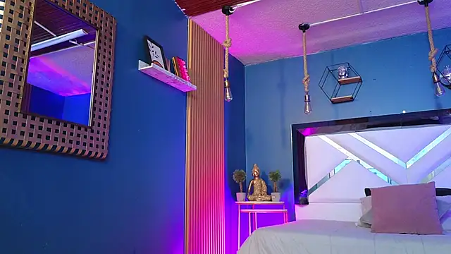 Ladyy brownn online show from April 20, 11:35 am