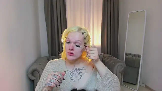 Lollita Morgan online show from April 16, 5:19 am