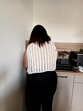 pulpeuse64 online show from March 27, 9:10 am