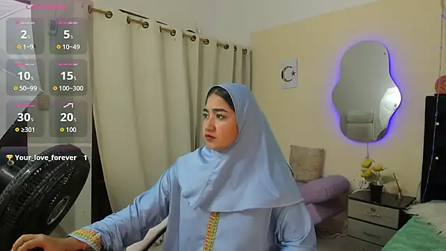 SamiraAwada online show from April 20, 7:06 pm