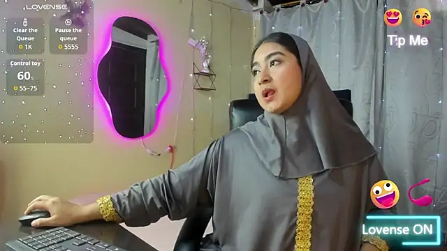 SamiraAwada online show from March 16, 6:45 pm