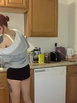 ThornsandHoney online show from February 19, 4:01 am