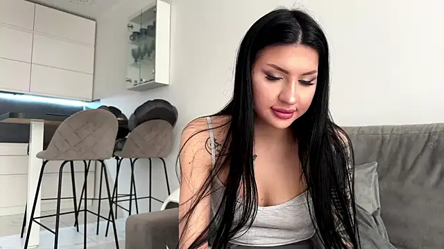 AuraXO online show from April 20, 5:32 am