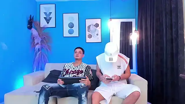 KingOfHeavens 2 online show from February 24, 8:29 pm