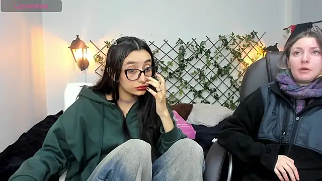 nana  rousse online show from March 13, 11:28 pm