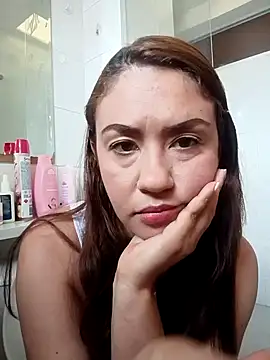 TherezaLarson online show from April 21, 5:20 pm