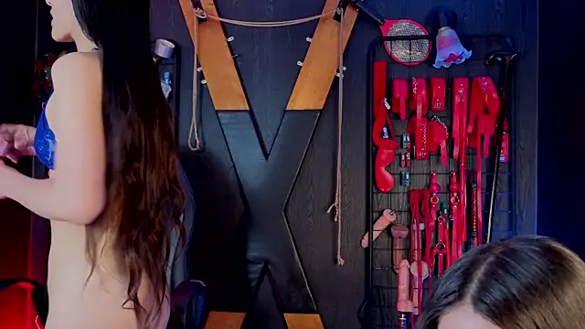 Miss Electra and Iris online show from April 22, 8:06 pm