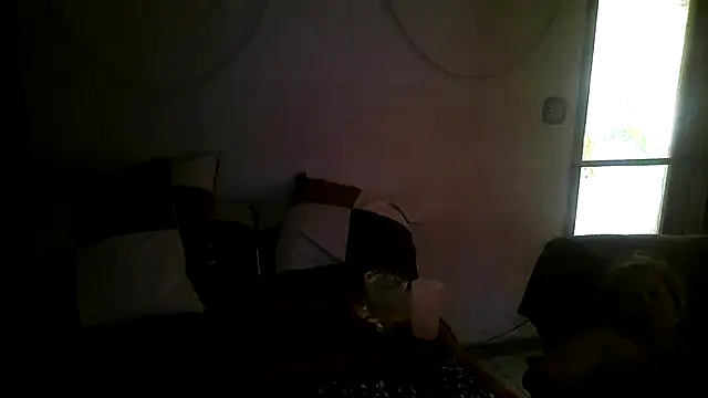 Snapshot of bialoba7 chatting on October 4, 4:33 pm bialoba7 online show from October 4, 4:33 pm