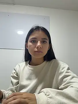 LiaJohnnson  online show from April 30, 12:05 am