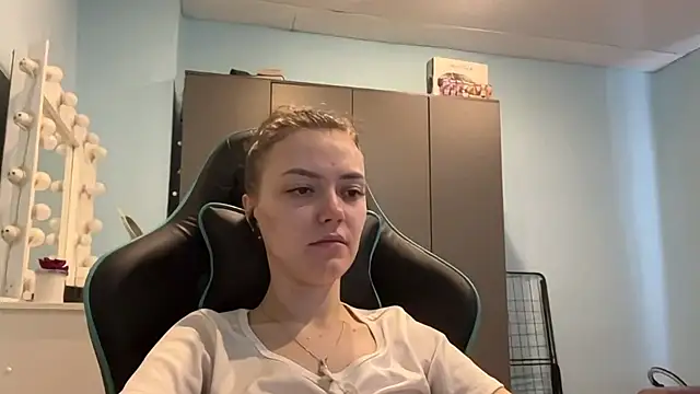 AndreeMerryman online show from April 22, 3:14 am