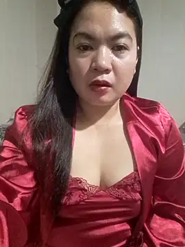 Zyramae 25 online show from April 23, 1:35 pm