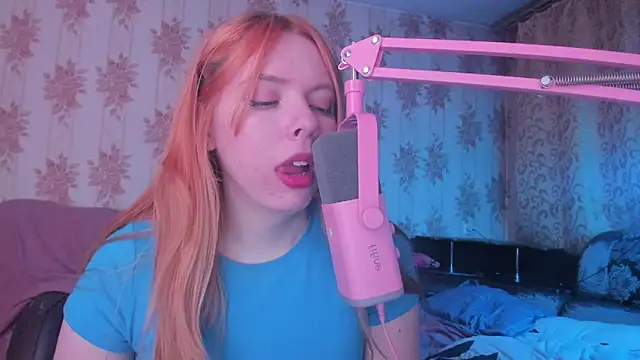 Cutie Bambi online show from April 25, 1:41 pm