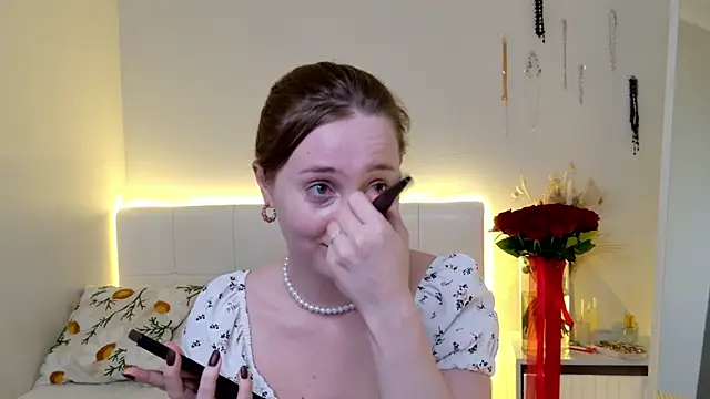 CandiceKingzzz online show from February 15, 11:31 am